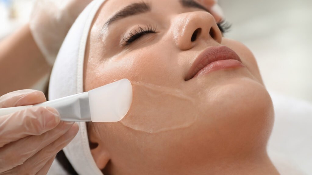 Peeling | Dra. Letícia Fachinelli | Dermatologia